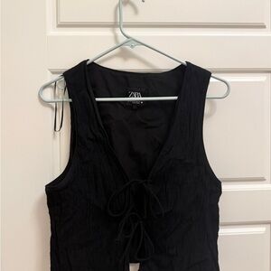 Zara Black Sleeveless Vest